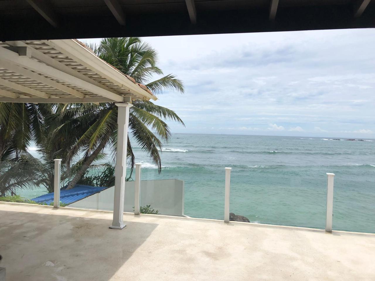 Galle Henna Beach House Унаватуна Экстерьер фото